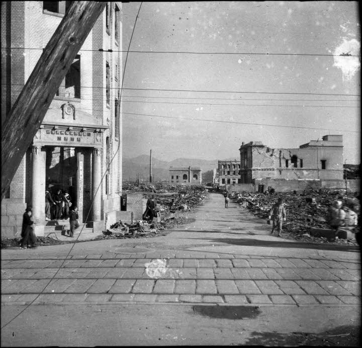 Striving to fill voids in Hiroshima, evidence of victims